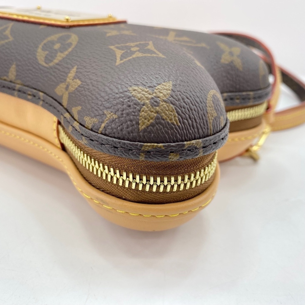 Louis Vuitton Bone Wearable Wallet Shoulder Bag, Brown - Picture 9 of 12